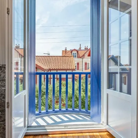 Mimosa-a Beautiful Apt In The Heart Of St Charles Neighborhood Parking *